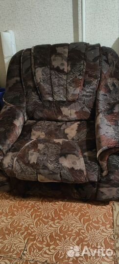 Мебель для дома,дачи и гаража журнал столик,кресло