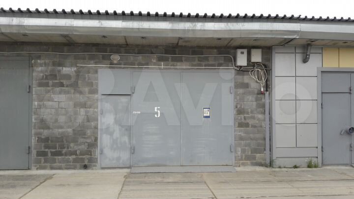 Гараж, > 30 м²