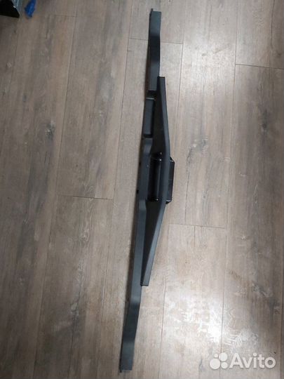 Накладка крышки багажника Bmw X5 4.8I E70 N62N