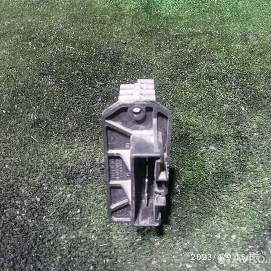 Резистор отопителя Toyota Caldina