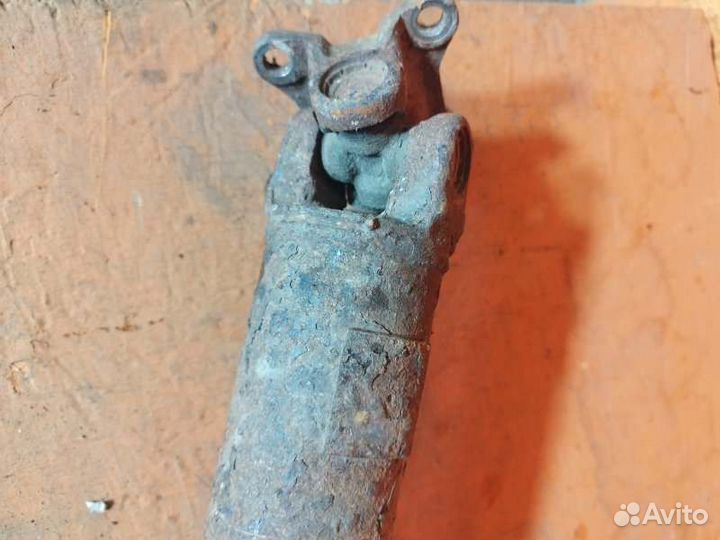 Карданный вал Toyota Sienna 3.5 2008