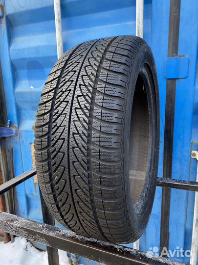 Goodyear UltraGrip 8 Performance 225/50 R17