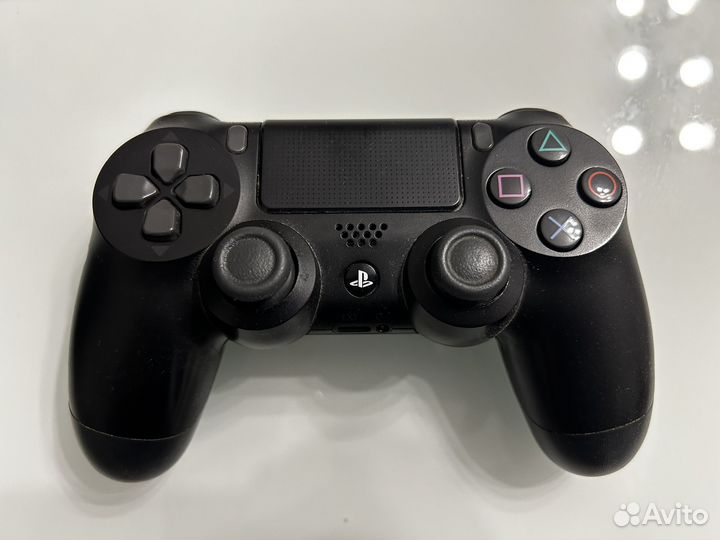 Sony ps4 slim