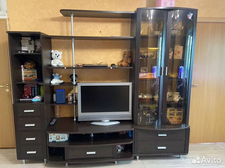 Стенка в гостиную бу