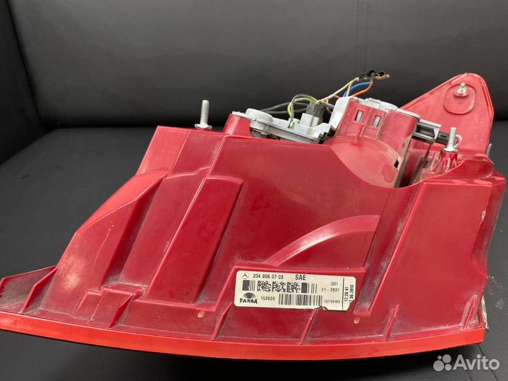 Фонарь задний правый Mercedes-Benz W204 Coupe