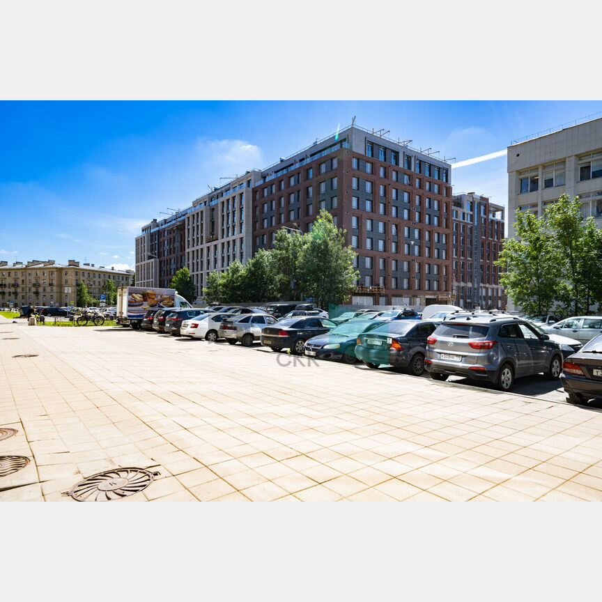 2-к. квартира, 90 м², 8/9 эт.