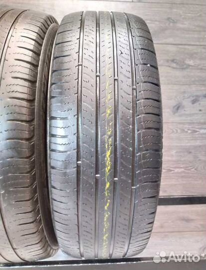 Michelin Latitude Tour HP 215/70 R16 100H