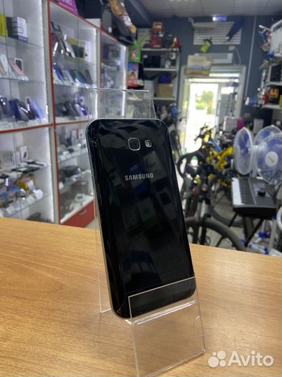 Samsung Galaxy A7 (2017) SM-A720F/DS, 3/32 ГБ