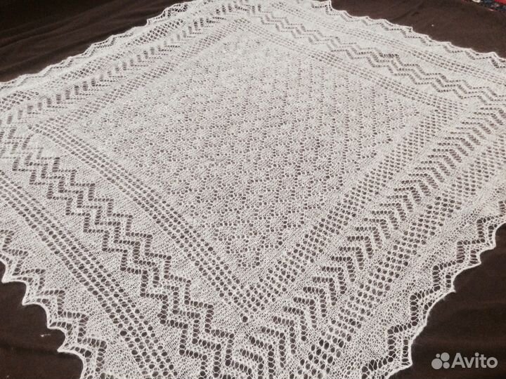 Шаль ручного производства