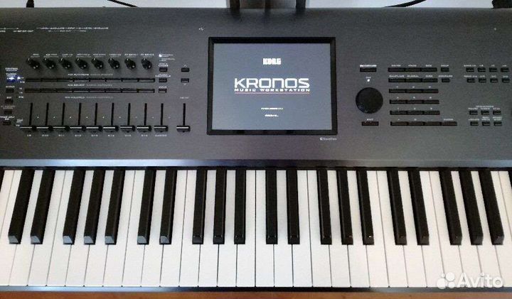 Korg Kronos X-61