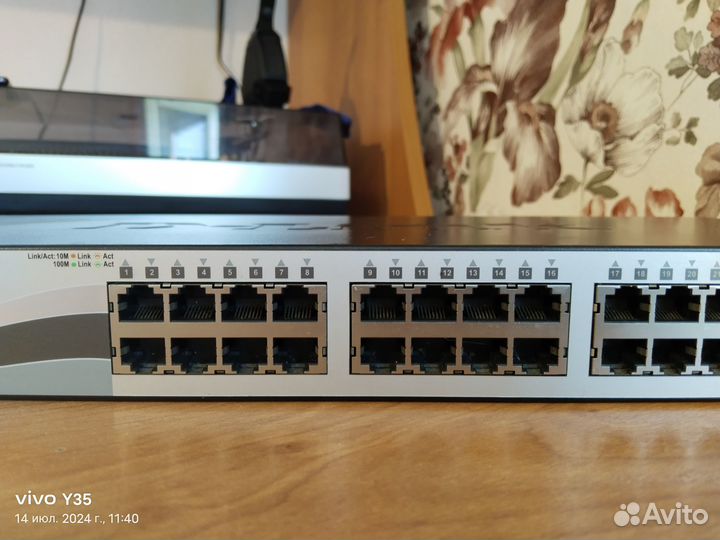 Коммутатор D-Link DES-1210-28