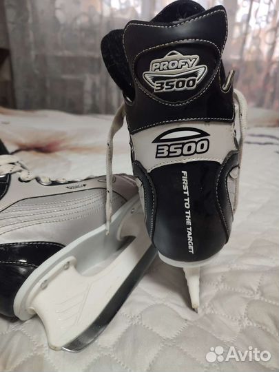 Хоккейные коньки profy 3500 новые