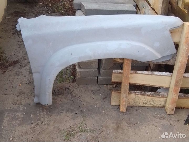 Крыло левое переднее, правое крыло переднее.safe