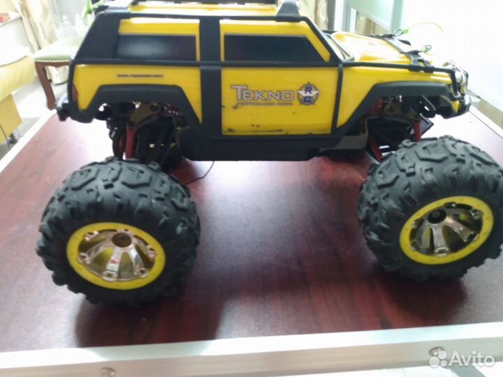 Радиоуправляемая модель traxxas E-summit 1:16