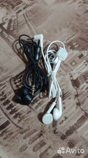 Наушники с микрофоном