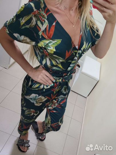 Комбинезон женский zara 42 44 с брюками, шортами