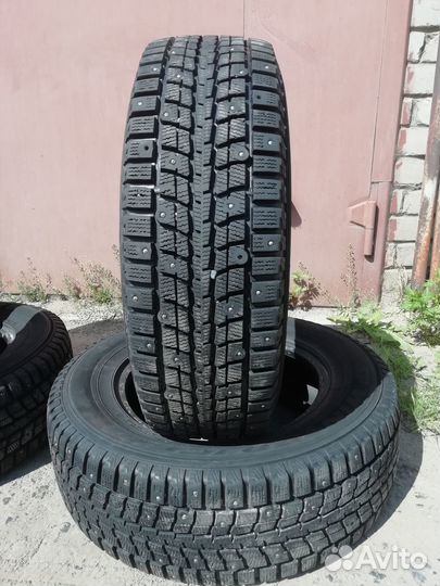 Dunlop Windsor G3 215/70 R16