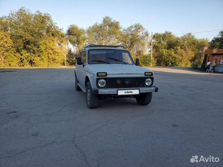 LADA 4x4 (Нива) 1.7 МТ, 2003, 200 000 км