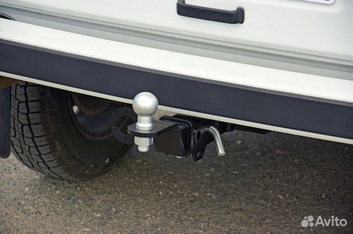 Фаркоп съемный квадрат Нива 