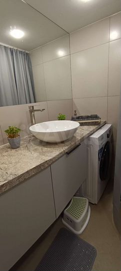 2-к. квартира, 40 м², 1/4 эт.