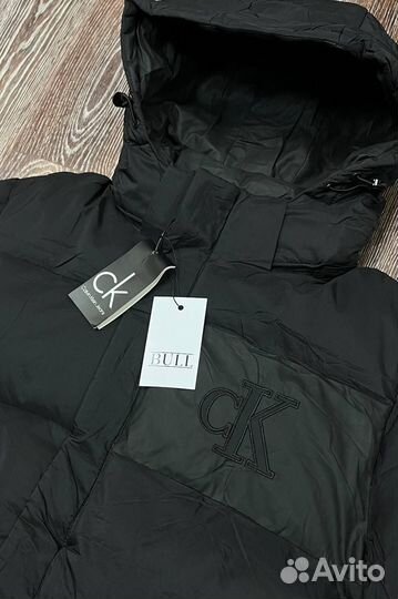 Зимняя куртка Calvin Klein: стиль и уют