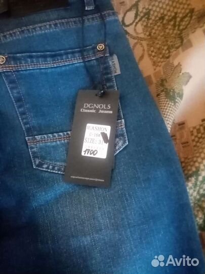 Продаю джинсы