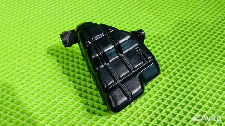 Резонатор воздушного фильтра Nissan Primera P11