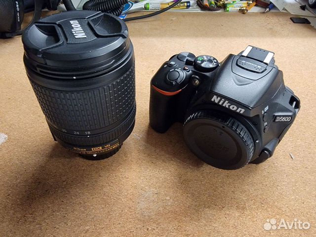 Nikon D5600 kit 18-140 VR