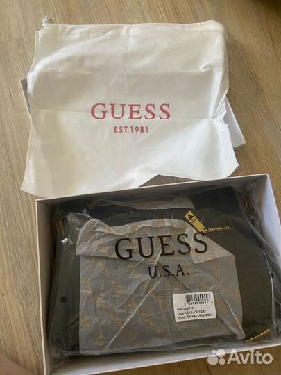 Сумка Guess