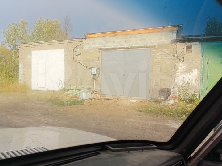 Гараж, > 30 м²