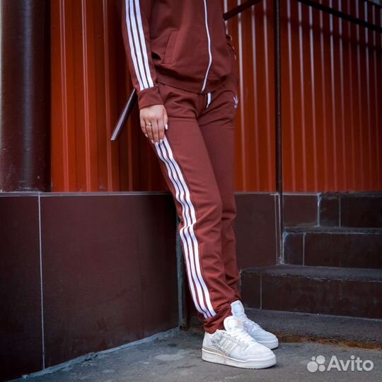 Спортивный костюм adidas