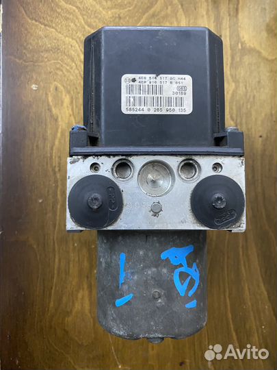 Блок ABS audi D3