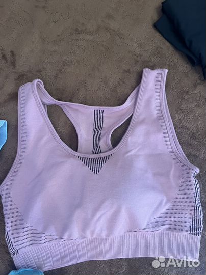 Спортивный топ