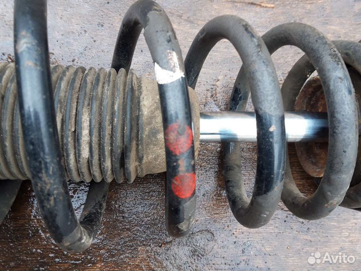 Стойка задняя правая Kia Sportage 2 04-08г