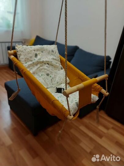 Детская качель подвесная