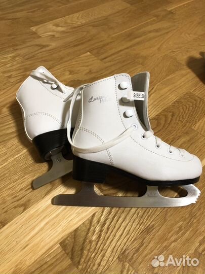 Коньки ледовые, фигурные 26, 28, 32