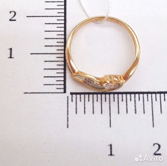 Золотое кольцо с камнем 16р