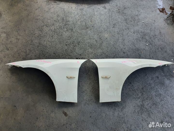 Крыло перед лево c BMW 3-Series E90 N46B20