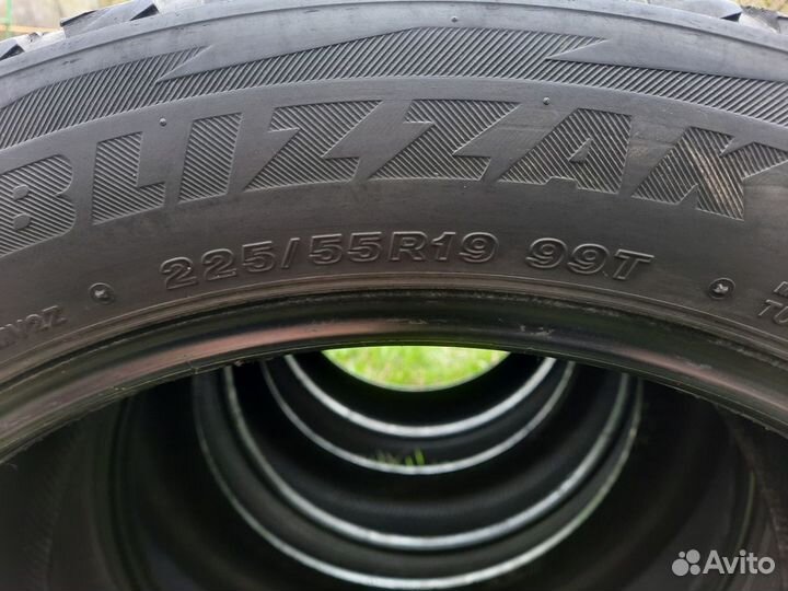 Bridgestone Blizzak DM-V2 225/55 R19