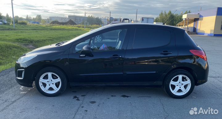 Peugeot 308 1.6 AT, 2011, 150 000 км