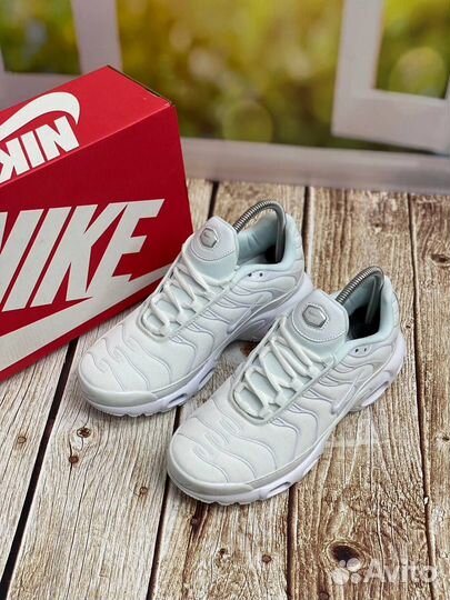 Кроссовки Nike air max tn plus белые (41-45) LUX