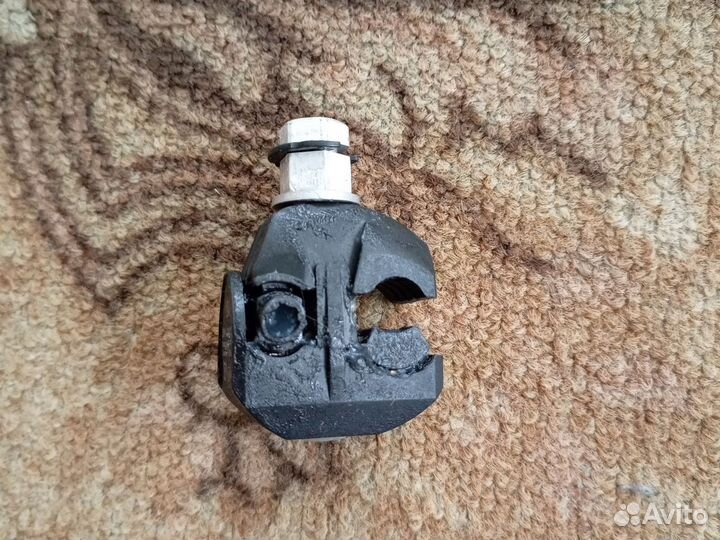 Зажим зои 16-70/1,5-10 иэк, кронштейны