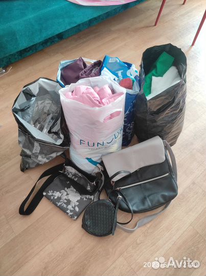 Вещи детские и женские