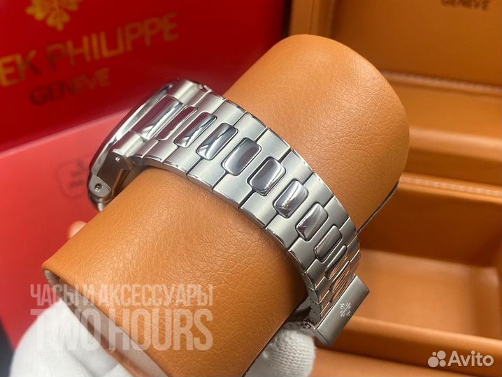 Часы Patek Philippe Nautilus Tiffany