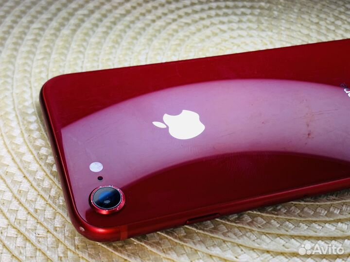 iPhone 8, 64 ГБ