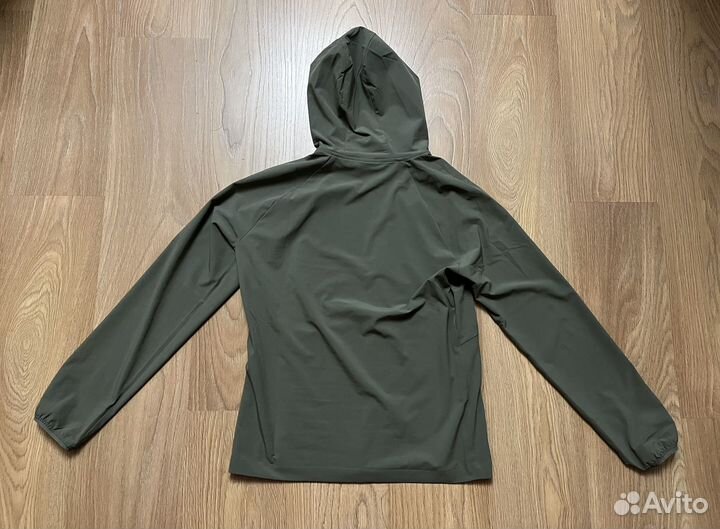Куртка Under Armour Stretch Windbreaker М