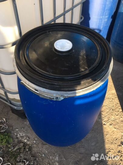 Бочка 130 литров с пропускным клапаном пищевая