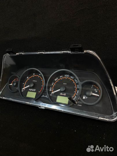 Приборная панель на Лада Нива новая