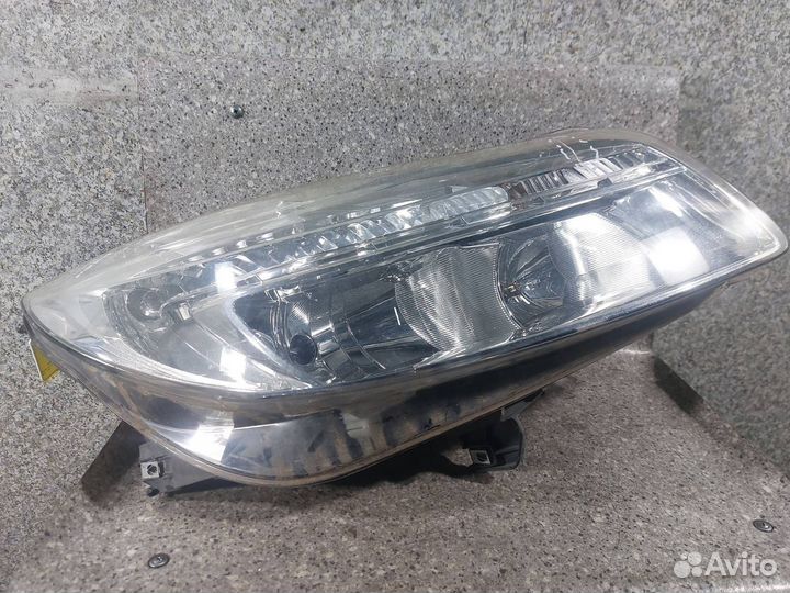 Фара правая Opel Insignia A