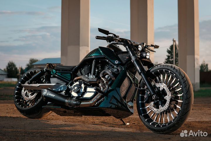 Harley-Davidson V -Rod Custom